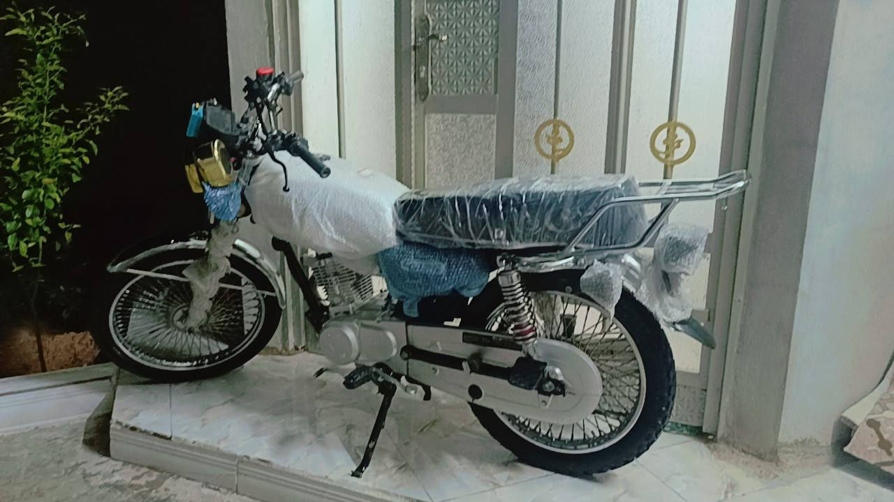 السلام عليكم سونلك موديل 2024 محرك مامفتوح كبس منفيس اوراق كامل كهربائيات كلها شغاله دشبول إلكتروني مأطور صفر اي عيب مابي شرط سعره 550 بي مجال قليل مكاني كركوك ***********
