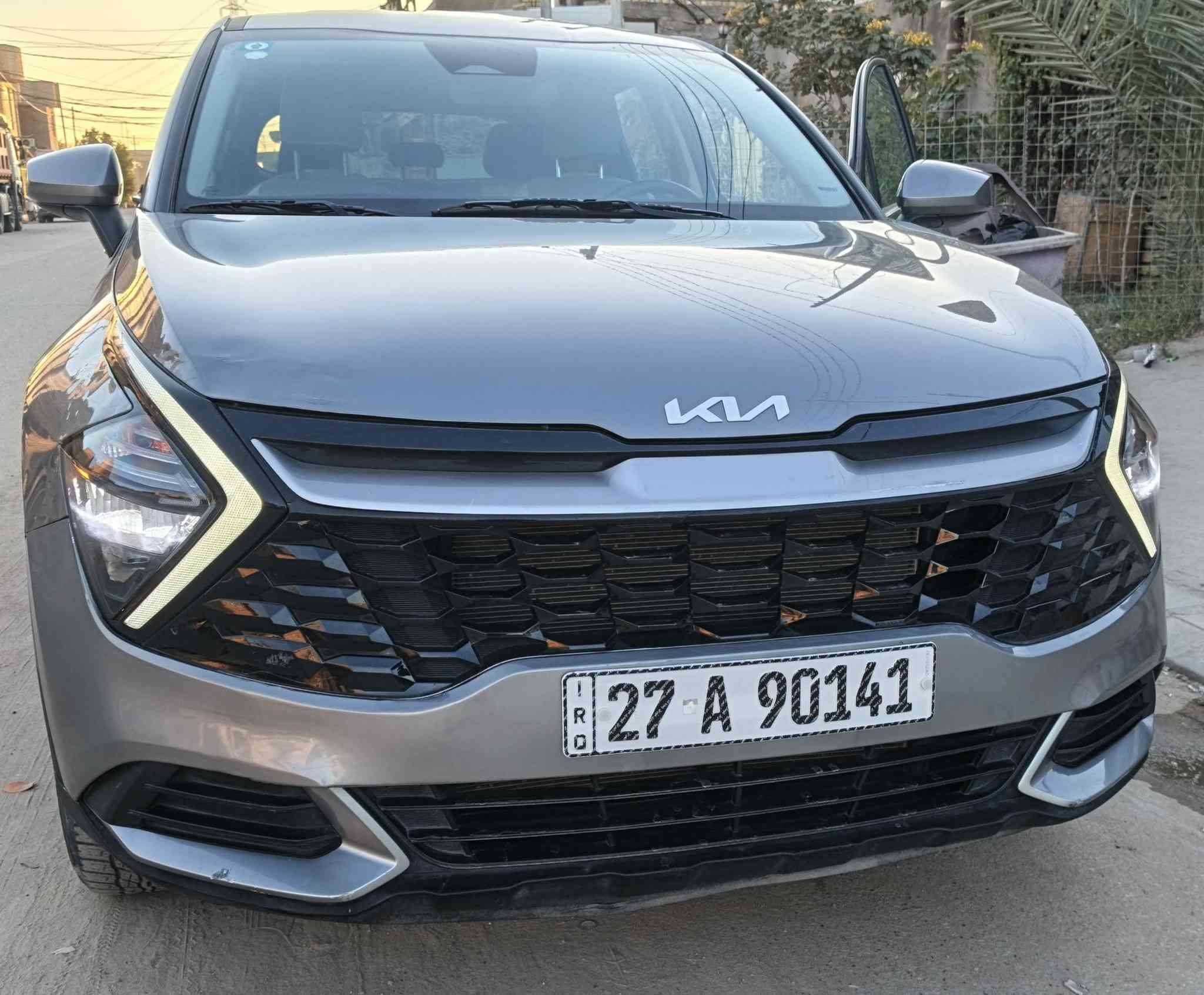 موديل2024 مكفولة من الصبغ والتبديل والحار 
ماشيه 26 ميل حاليا 
رقم ذي قار بأسمي (كتاب شهداء)
السعر 195
كل التفاصيل موجودة بالمنشور مع صورة الحادث 
واتساب ***********
