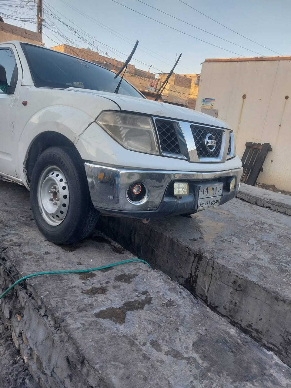 سلام عليكم بيكم نيفاره موديل ٩ للبيع او مراوس بسياره خصوصي بيكم أربيل تحويل وكاله موجود مكينه ففتي كير اتمتيك@ كهرباء كله شغاله بس هورن مايشتغل تراي للبصره حداديه جديده السياره مابيه نقص فقط التبريد عايزه راتيتر الكمريسر يشتغل سياره جاهزه وتجي تفحص وتأخذ مكفوله من الكص والكلبه  سياره تخم تاير جديد سنتر لك يشتغل باور جديد جام كهرباء الداخل احمر السياره خليجيه مو أمريكي مكاني بغداد مدينه الصدر الرقم موجود بي تصال الاثير والاسيه واتساب فقط *********** الاتصال فقط 
*********** بي واتساب

