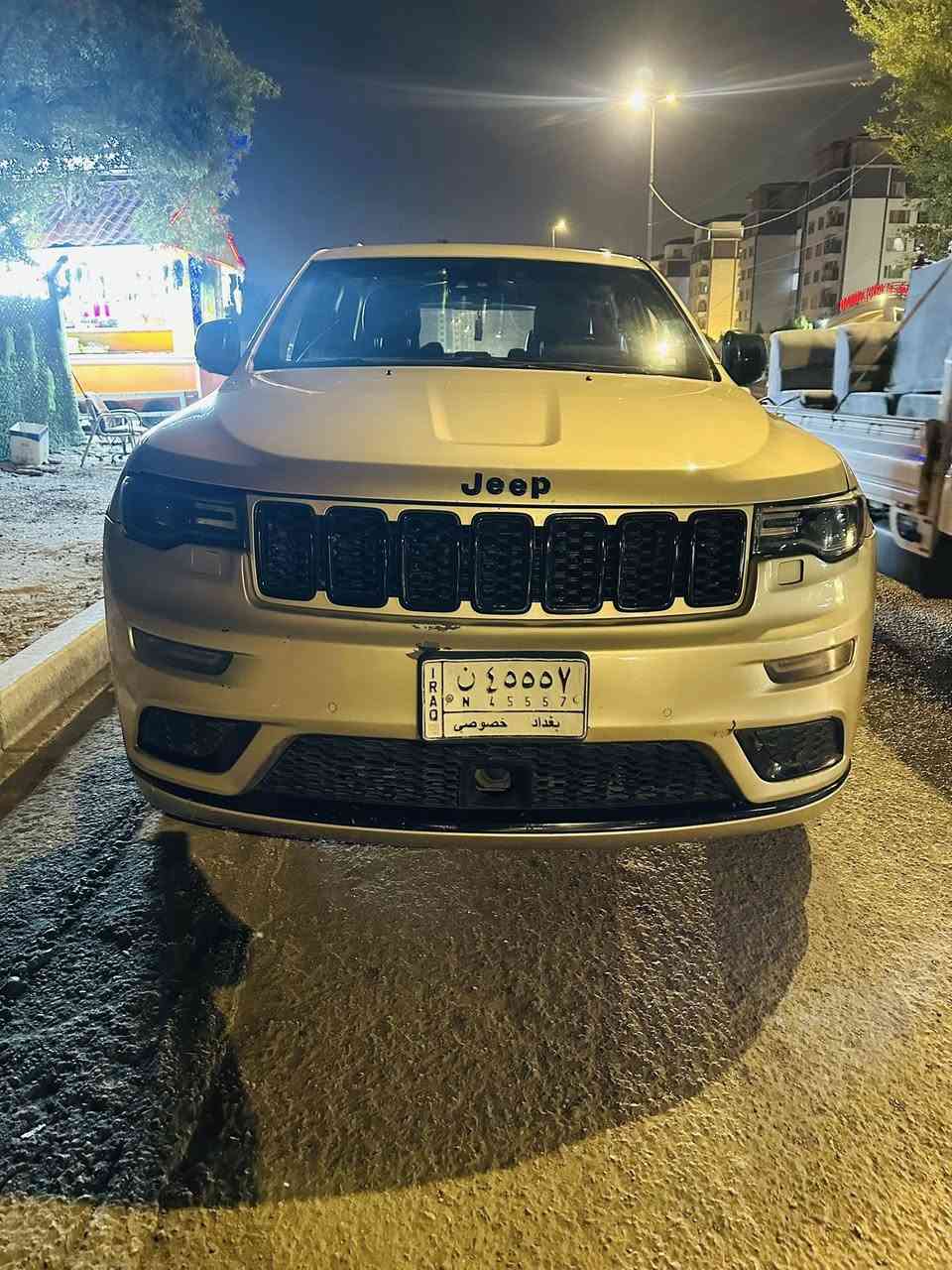 Jeep سومت اعلى فئة
السيارة فول موصفات رادار نظام جكات بانوراما فول موصفات 
حادثها ٣ قطع 
السيارة ينرادلها ترتيب 
السعر خاص 
***********
