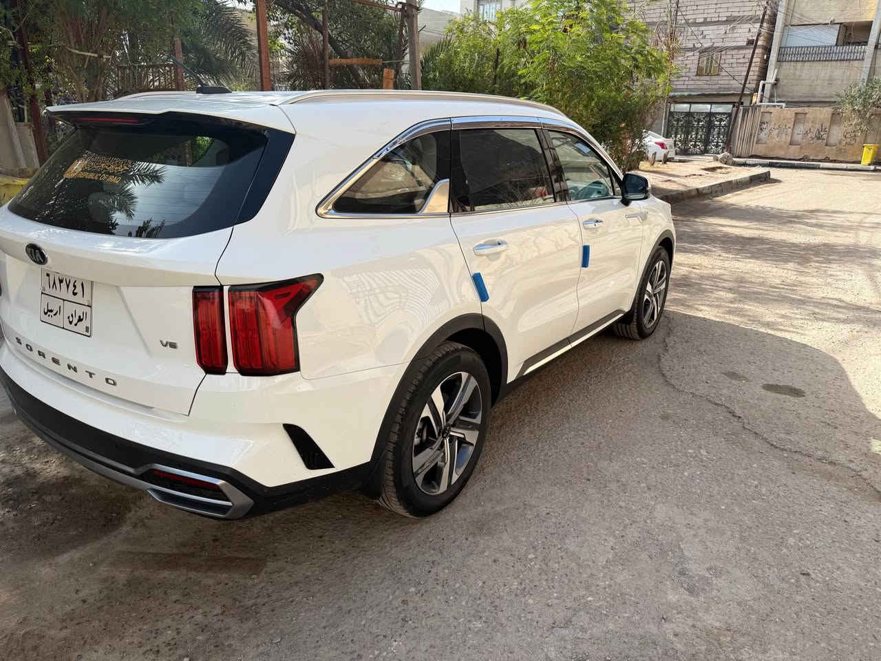 سورنتو 2021 خلجيه كفاله 
بصمه 
لد نهاري 
اشارت ترحيب 
مرايات شفط 
شاشه جبيره 
كامره دواره 
سايد بريك بصمه 
كشنات كهربائيه 
كشنات جلد 
مكينه 6 سلندر 
كير 8 نمر 
7 راكب 
تبريد 3 قطع 
كير موس 
بردات خلفيه ابلاد 
رقم الهاتف *********** البصرة, العراق
