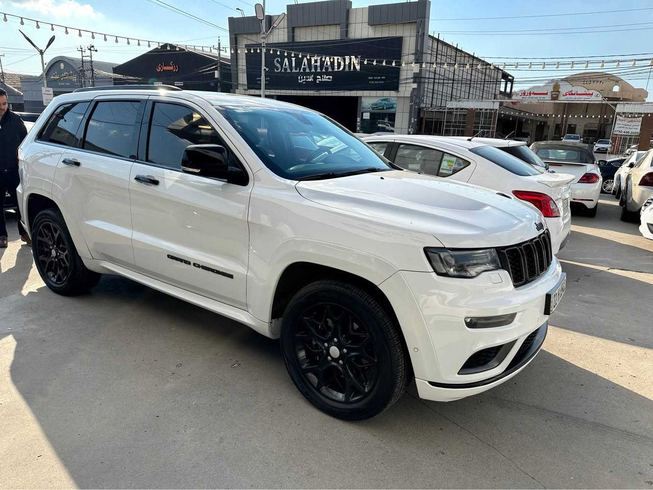 جيب گراند شيروكي S 2020 شركة هالم بدون صبغ و بدون تعديل كفاله عامه من صبغ و تعديل سياره رقم اربيل *********** مخمور, أربيل
