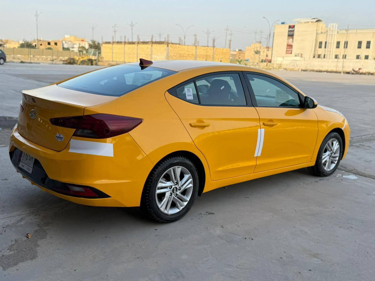 يا الله سلام عليكم انتره موديل 2020حره تحويل ثاني  ضررها جاملغ وبنيد موصفات سياره جاهزه لاخير كير ومحرك وحداديه وتبريد ثلج  منضومه مالت غاز جديده صبغه جديده مكينه ما مفتوحه مكان ناصريه شموخ سعر ب122وبيها مجال. رقم ***********
