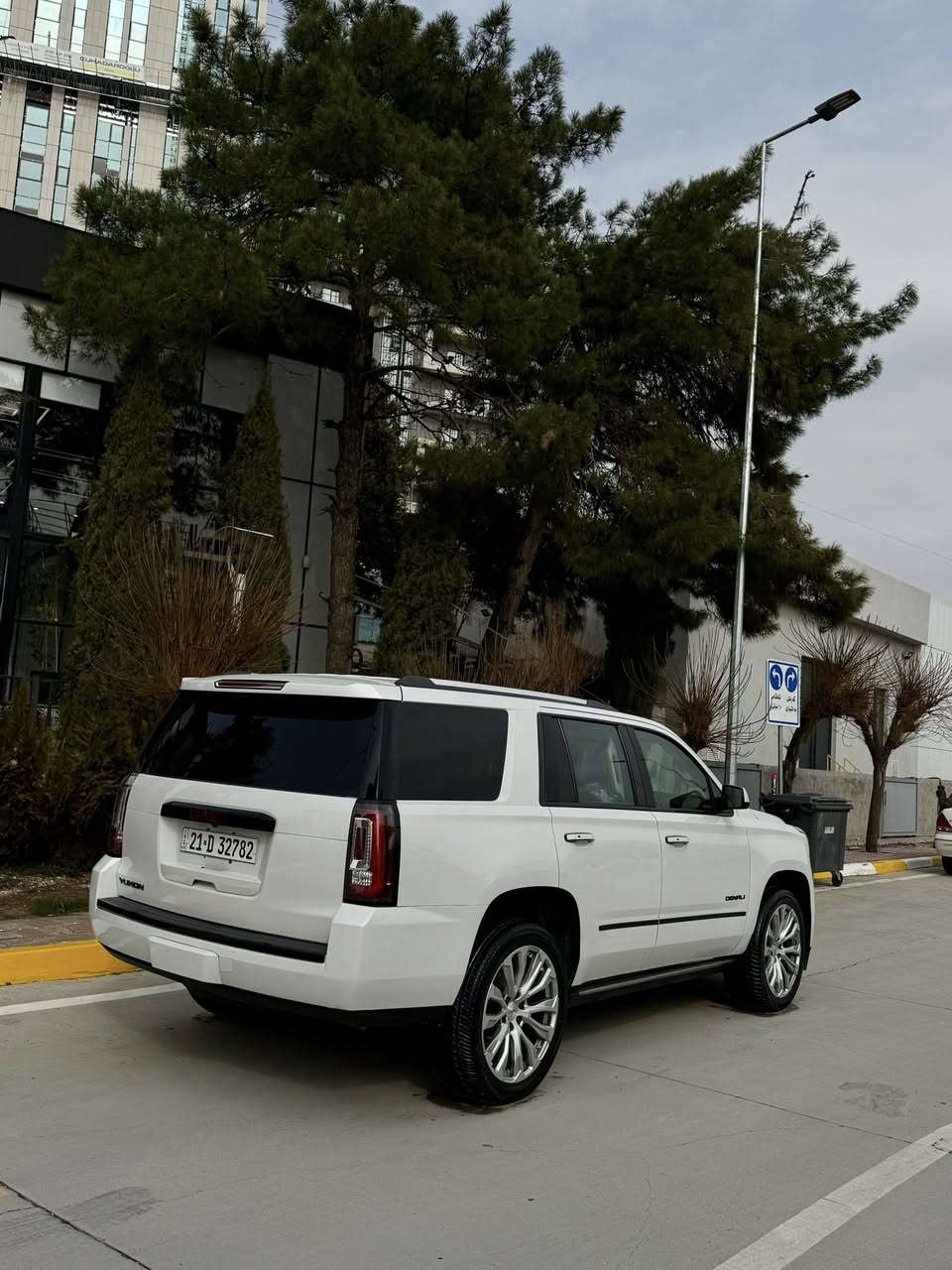 جيمسي دينالى  2017    كندى كلين داخل عيراق  
فقط   بس  جملغ  سايق  امامى  صبوغ بدون زربة 🖐️🖐️

اللَّهُمَّ صَلِّ عَلَى مُحَمَّدٍ وَعَلَى آل مُحَمَّدٍ

رقم /    ***********

🔷جيمسى دينالى   لوك  لوك  شرط   ماشى 92 الف كيلو📦

🔷سياره مواصفات معروفه ( فولل فول )

🔷 مواصفات   معروفة   فولل فول 

🔷سياره (V8 )    _ (DVD ) شاشات

🔷 گير و محريك  شرط  واحد بورغى مامفتوح  

🔷مكفولة  ماعد   جملغ  سايق  امامى  بس صبوغ بدون كلشى 

🔷سياره ماشيه  92   الف كيلو حقيقي/  بسمى  سيارة

🔷4 اطارات و ويل جديد شريكه 

🔷سياره داخل بيجى   كوشنات جلد

🔷سياره محرك بشرت مامفتوح جديد جديد

🔷 محرك (V8) 

🔷سياره حيل نظيفه كلشي علي بلادي لوك

🔷مواصفات

( فتحة ...  كوشنات DVD ... داتاشو ... گيج الكترونى 
تشغيل عنبعود ... حساس ... كاميرا ... رادار 
... 7 راكب ... سنوق شفط ... دوسات كهربائى ... مرى شفط ... يدو ويل كروم ... بلاجكتور ... ڤوليوم ...  بعد )

🔷نظافه  ١٠٠٪ كامل سيرڤس بدون نقص و مصرف

🔷 سنوى  و فحس و هزة جديدة  لحد    2030  بسمى

🔷سياره مال بيت أي نقص مابيها

🔷نفس اليوم / تحويل و وكاله حاظر مباشر 
 

🔷 سياره داخل / سليمانيه 

🔷سعر ..  338  $ .. ورقه 

🔷رقم /   ***********
