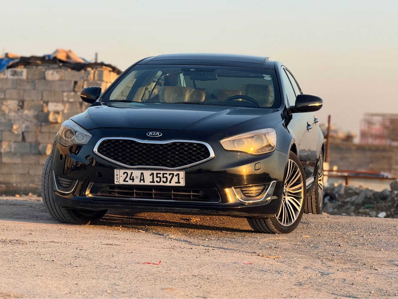 سلام عليك 
كيا كادينزا موديل ٢٠١٤ خليجي 
فول فول مواصفات واحد علي واحد ملکي
بانوراما 
كوشين جلد كهربائي بردات خلفي 
داخل كريمي 
مواصفات فول معروفة 
رقم سنوية كل جديد سيارة بسمي 
كيرمحرك تاخم تيارات كل جديد مابي دينار مصرف كفالة عامة 
سيارة شبر صبغ جاملغ خلفي صورة سونار موجود 
مكان اربيل 
رقم موبايل :*********** 
عندك واتساب او فايبر 
سعر :١٢٩ شوية مجال 
تراوس فقد رقم شمالي

کیا کادێنزا مۆدیل ٢٠١٤ 
فول فول مواسفات ئاخیر مواسفاتی کادێنزایە مەلەکی
کوشین کارەبایە 
ساردو گەرم 
برێک بەسمە ئۆتۆ هۆلد پەردە 
تبردید مرکزی بەسمە سێ گێر تۆماتیک عادی سوکان پەردە 
لایت حەدەسە  ئاوێنە شەفت 
دەرگا بەسمە 
فول فول 
رەقەمو سەنەوی تازەیە تا ٢٠٣٠  
گێرومەکینە بەشەرت تەقەو رەقەی بەشەرت 
مەکینە کراوەتەوە مەزبوتە 
تەنها سەر چاملغی دواوە بۆیاخە هەمان شوێن تۆزەک تحدیلە قۆپیکی بجوکی لەبۆنیت هەیەو خلاس 
لەهەولێرە سەیارە 
ژمارە مۆبایل :*********** 
ڤایبەرو واتس ئاپی لەسەرە 
نرخی :١٢٩ مەجالیکی کەم کەمترین سعری بازاڕە 
گۆرینەوە ئەکەم بە شتیک بەدڵم بی أربيل, العراق
