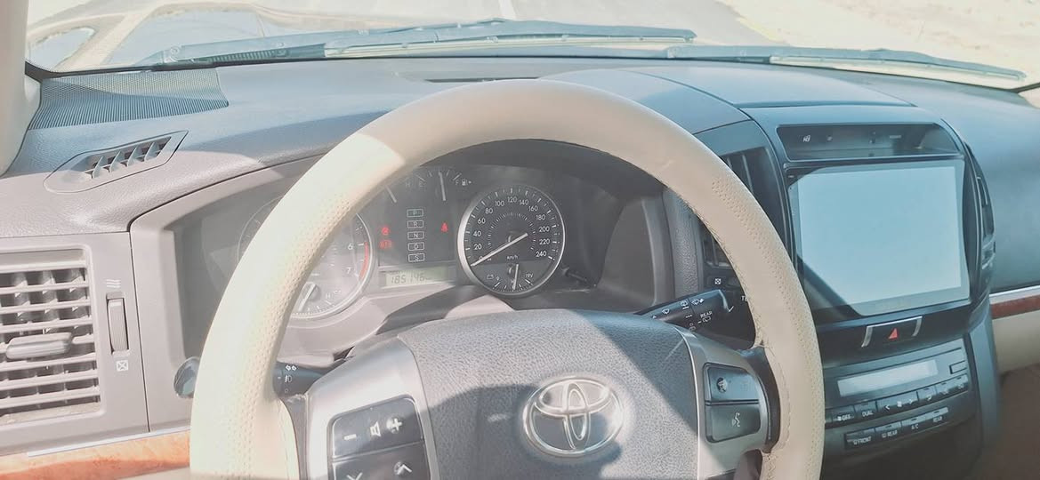 موديل ٢٠١٢
مكفولة بدون صبغ وبدون تبديل
رقم أربيل بأسمي 
السعر ٣٣٠ ورقه
***********
