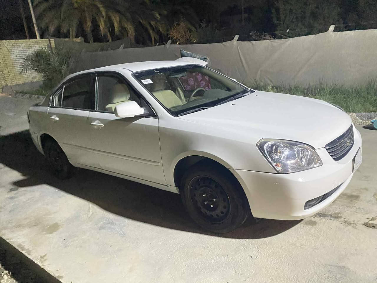 السلام عليكم كيا اوبتيما 2007 للبيع بسعر مناسب 82 وبيها مجال للشراي سياره جاهزه كله جديد رقم نگليزي باسمي سنويه لل٢٨ بيها قطعتين بدون دواخل تبريد تدفئه كلشي جديد مكاني حله للاستسفار خاص اول اتصل ***********
