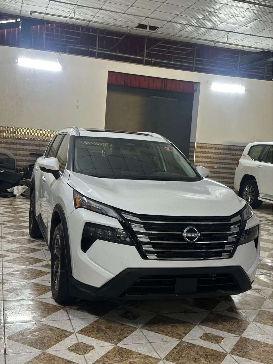 سلام عليكم

نيسان روج موديل 2025

مواصفات الSV AWD plas 

حادث جاملغ وبنيد جانبي بدون دواخل 

مواصفات 

بانروما 

رادر امامي 

رادار خلفي 

رادات جانبيه 

توقف ذاتي خلفي

حساس وكامره خلفي

نقاط عمياء

هزاز في المقود

قياديه ذاتيه ١٠٠٪؜

فول تحكمات ستيرن

قطعتين تبريد

داخل بيجي لونين 

لد نهاري

كير ماوس 

سايد بريك بصمه اوتو هولد

٥ انضمه قياده ماوس

مخارج تايب سي اماميه وخلفيه

باب جنطه كهرباء

تشغيل عن بعد

سياره ماشيه 19 mile 

مكان السياره اربيل 

للاستفسار ***********

متواجد فيس او واتساب أربيل, العراق
