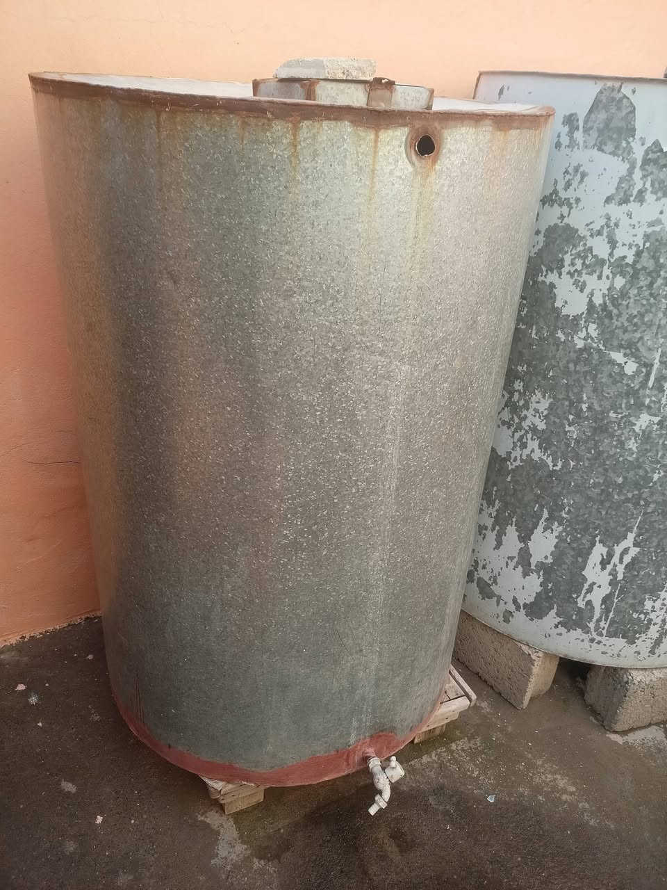 السلام عليكم ورحمه الله وبركاته عندي اغراض منزل للبيع زايد تانكي مال ماي زايد عربانههكونتر زايد كاونتر زايد اوفن راسلني على الرخاص او على الرقم***********
