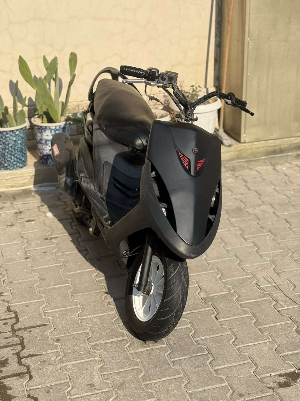 دراجه ماكس عدله للبيع مال لعب دراجه كلش قويه بيها مكينه 55 هاون كلجات رياضي شوته مال اربعه بجم اربع ولفات اصلي صالنصه صجميه اصليه وياله تايرات امامي خلفي جلاتين وياله مشيفه دراجه مكانها بغداد جديده بشارع مسبح معروضه 550 وبيها مجال رقمي ***********
