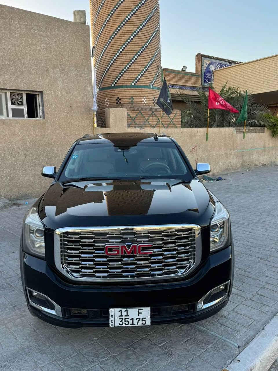 يا الله
سلام عليكم جمسي للبيع 
موديل 2020 
وارد امريكي بون حادث فقط سرقه 

كير مكينه كفاله تخم تايل جديد صدر جديد تبريد ثلج ماشيه 
134 الف 

فتحة سقف 
بصمه 
صندوك شفط 

داخل منفصل 
داخل جلد 
كشنات تدفئه تبريد 

رادار امامي خلفي جانبي 
ستيرن كهرباء 
فول للخير 
رقم بغداد دولي بسمي 

موقع بغداد الرصافه 

اتصال ***********
