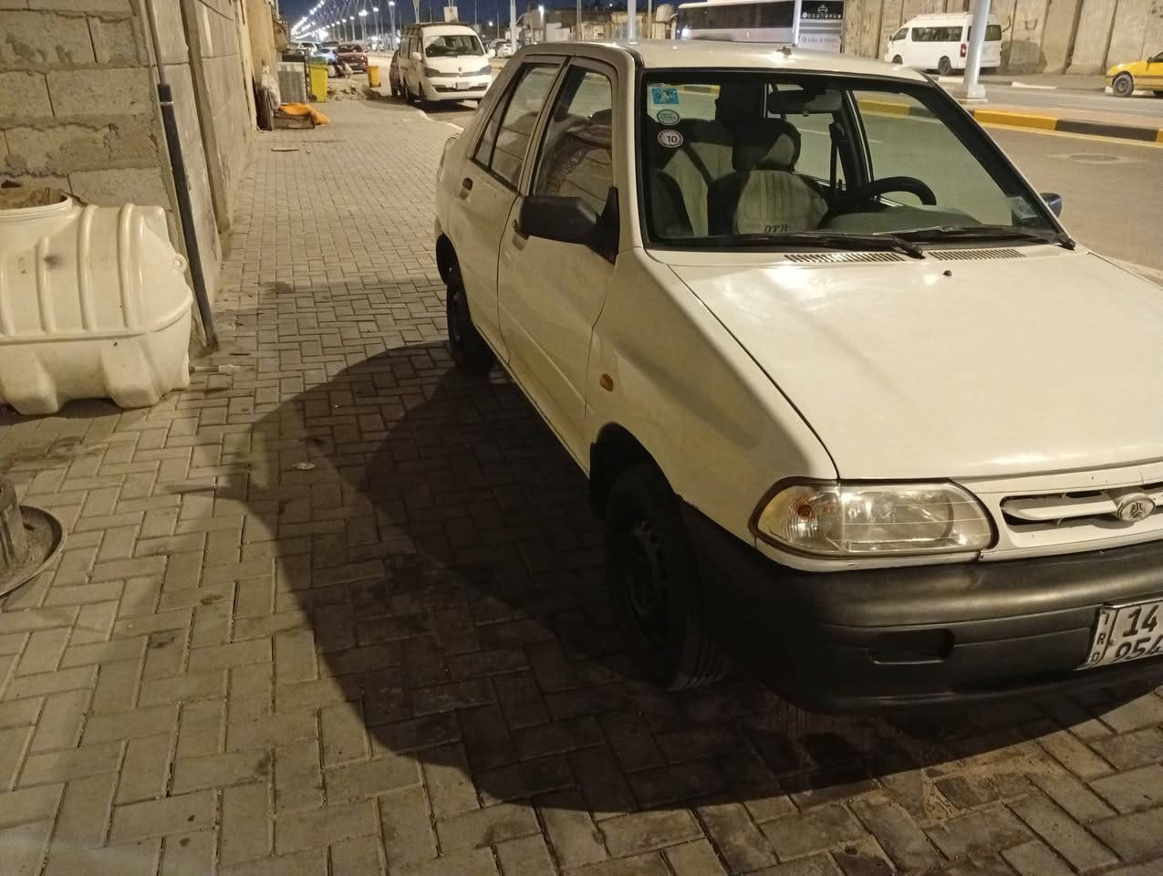 السلام عليكم سايبه مديل 15 مكينه تبخر كير نضيف حداديه حلوه بسم صاحبي بدي جديد مابيه خياس شواصي حلوه ابيع فقط بس الجناي اطي شهرين تحويل ابيع كوم حديد السعر 24 قفل *********** حي الحسين اولاين
