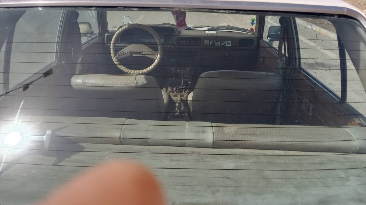 سلام عليكم للبيع كورونا موديل 80 سياره باسمناء كامله السعر 38 وبيها مجال عنوان بغداد رقم ***********واساب بس
