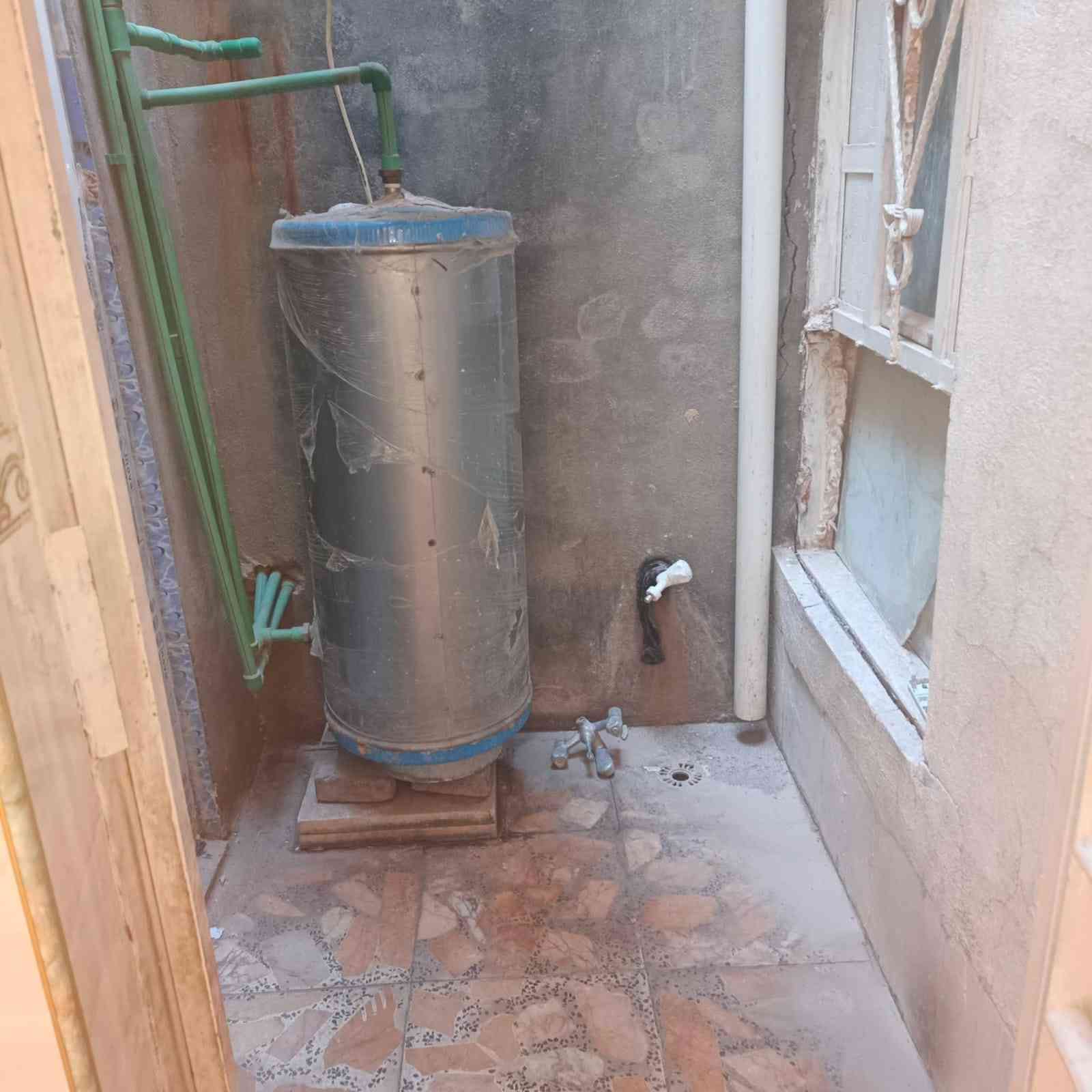 دار للايجار
70 م. طابق ونص الايجار 250
نجف حي العسكري قرب مدرسة فداء يحتوي ع غرفه وصالتين وستقبال ومطبخ وصحيات


**إذا كنت صاحب هذا الإعلان وتريد حذفه لأي سبب، رجاءا أرسل رسالة إلى الدعم الفني**