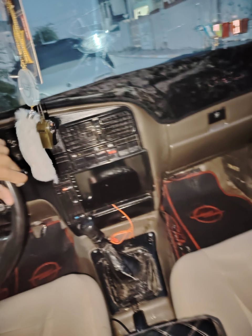 سلام عليكم
اوبل اوميكا ٢٠ للبيع
رقم كركوك 
موديل 1990 بسمي ثاني يوم تحول
دفتر بنزين بيها  مكان سياره طوز خورماتو
صرف بخار مابي ***********
السعر 31 شراي خابر وتدلل
