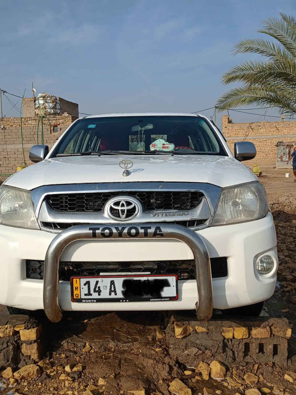 السلام عليكم للبيع فلاونزه موديل 2010  كويتي رقم بصره جديد  مشروع وطني سنويه مجدده الغايه 2030 تحويل ثاني يوم السياره بأسمي سياره ضربته جاملق الامامي جيهت العبري  باقي موصفات مكفوله  كفاله سياره جاهزه شغاله حلوه ونضيفه مال جناي المكان الناصريه السعر 150 وبيها مجال قليل 

ملاحظه: المو شراي لايتعبني  *********** اتصال واتساب
