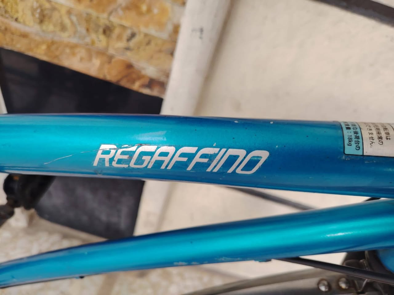 السلام عليكم ورحمة الله وبركاته
بايك موديل سي ٧٠٠ ترحال حجم ٢٨ 
باله ياباني وضع حاويه فول  
نضافه فول فول موصفات 
ماركه ( CHRYS) 
  سستم كامل شيمانو
يدات فر شيمانو اصلي 
السعر (  100  الف ) 
عكرب ماركه اصلي  شيمانو  
  لون ميمز ابيض مختم 
كير ٦ / ١ شغال سستم كامل 
غير مستخدم داخل العراق
العنوان بغداد منطقة الحبيبيه 
هاتف *********** 
الاستفسار واتساب
