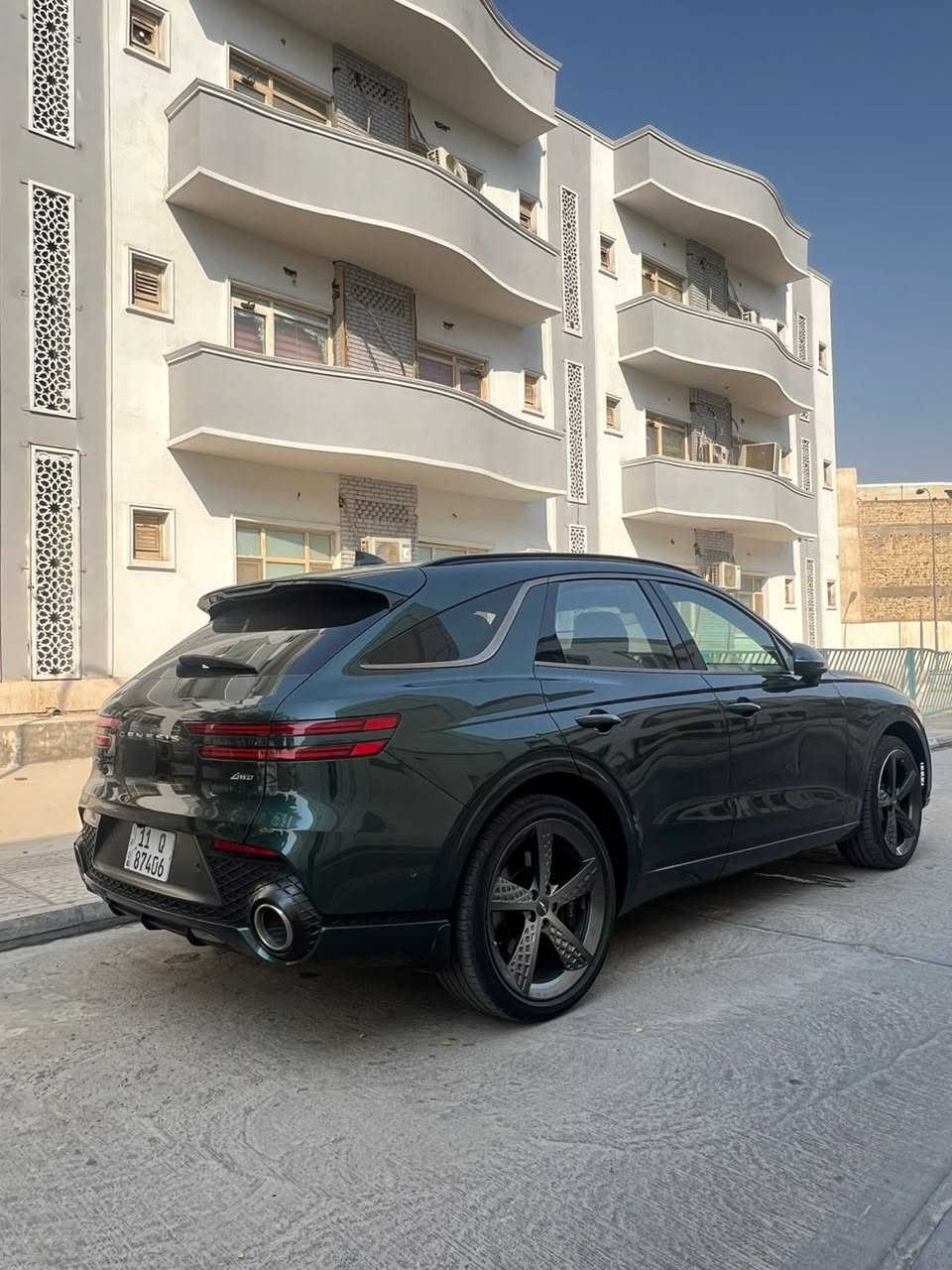 السلام عليكم
Gv70 2023 sport prestige 
اربعه سلندر 2500 توربو 
فول موصفات للاخير 
كامرات 360 
تشغيل عن بعد 
تحكم بسياره عن طريق البصمه 
كشنات جلد ومخمل ومساج وكهرباء
عينه دجتل 
تبريد خلفي وبردات خلفيه
وارد امريكي حادث جاملغ راجع بارد  
بدون تبديل بدون صبغ 
ماشيه 51 الف كيلو
مكان السياره محافظة ميسان 
السعر 32 الف دولار
رقم التلفون ***********
