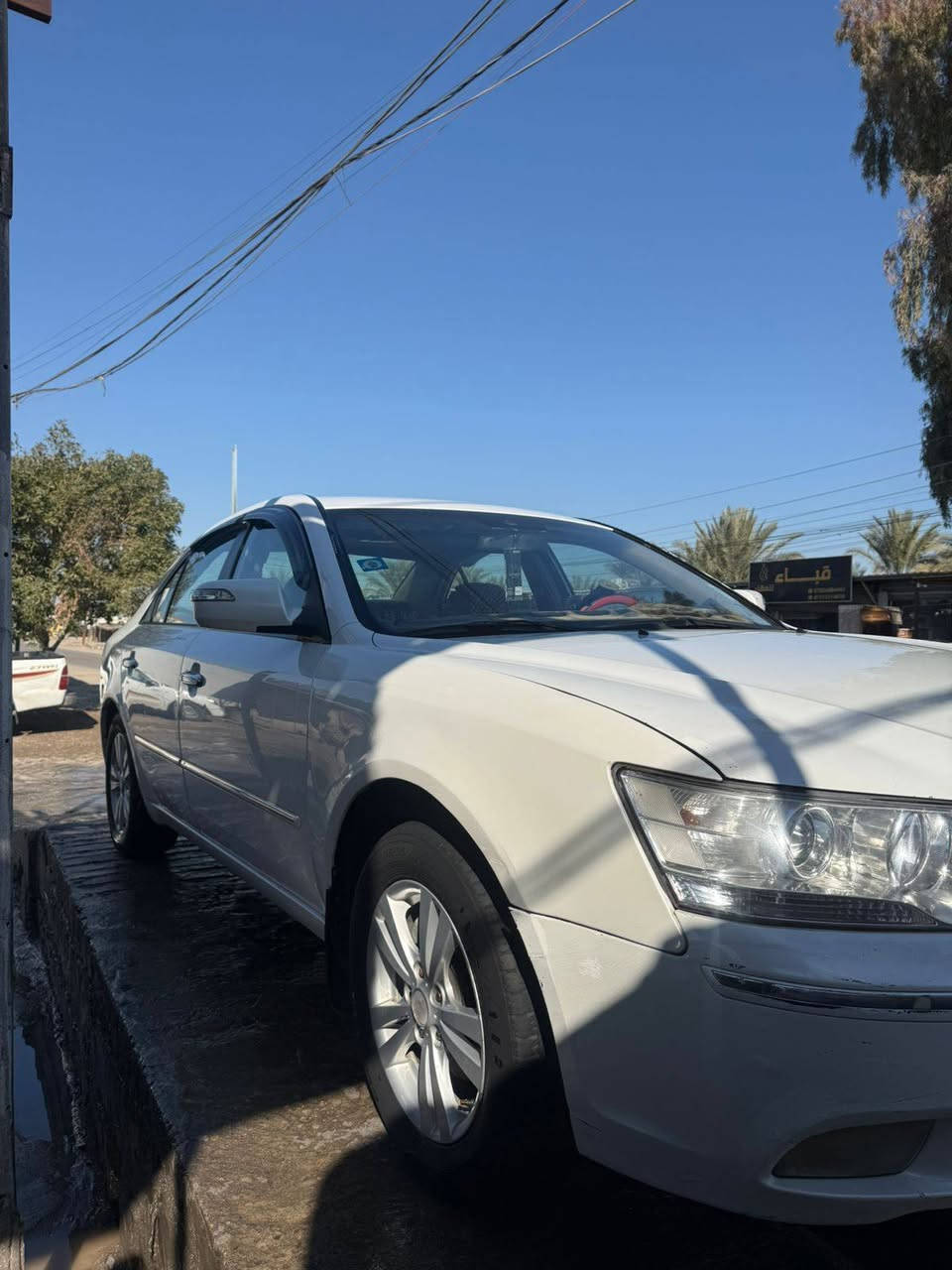 سوناتا خليجي ٢٠١١
رقم بغداد 
محرك ٢٤٠٠
فول مواصفات
جاملغ عكس السائق مرشوش فقط لا غير 
منظومة غاز جديدة 
السعر  140$ . وبيها مجال بسيط
سنوية 2030
رقم الهاتف 
*********** الاثير 
*********** كورك
