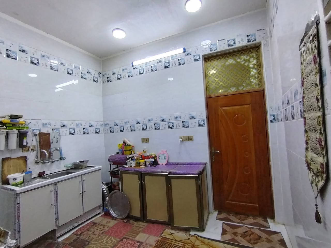 دار للبيع المساحه ١٠٠متر متكون من غرفه نوم ومطبخ واستقبال وصحيات وصاله والطابق الثاني هيكل مسقف فقط العنوان حي النهضه الأولى شارع مدرسه الفضائل قرب سيد بارود للاستفسار الاتصال على الرقم ***********
***********
غير متواجد علئ الفيس❌
