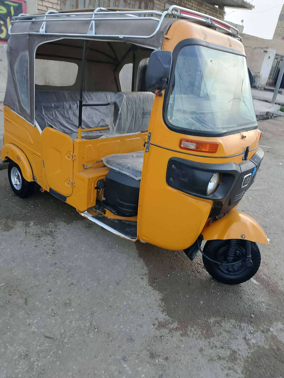 السلام عليكم شباب تكتك لبيع 22الشهر 6مكفوله من الصبغ والمعجون بس المكينه بدل ولفات  *********** رقم واسط إنكليزي
