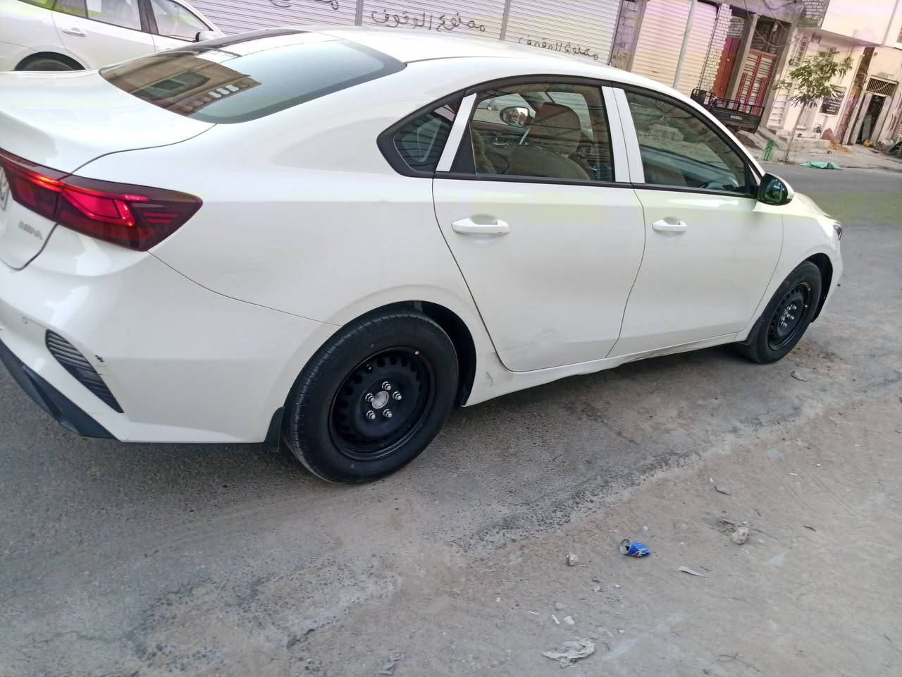 سيراتو2024
خليجي 
مكينه 2,0
فول عدا البصمه ولفتحه
 رقم أربيل بسمي مكفوله من الضربه بيه طخار بصيطه ماشيه ٥٥ الف  
سعر 168 بيه مجال بصيط
رقم الجوال ***********
