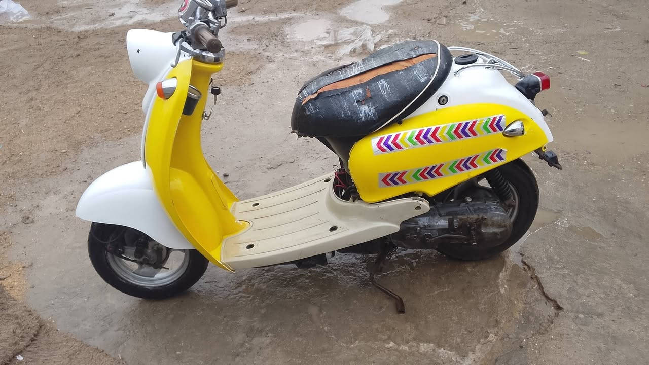 سلام عليكم من رخصت الادمن 
كلاسيك عبد الحليم دراجه خير من الله كامله مكمله كهربائيات كامله سلف هندر مكينه ناعمه خير وبركه كفرات اصليه نقص حاضنه مثل مموضح بصور وشاصيه طاك وملحوم صفحه وحده مو صفحتين طاك بس الي مصوره سعره ٢٢٥وبيه مجال مكاني جسر ديالة الجديد سايد الواحد رقمي ***********متواجد واتساب ماسنجر
