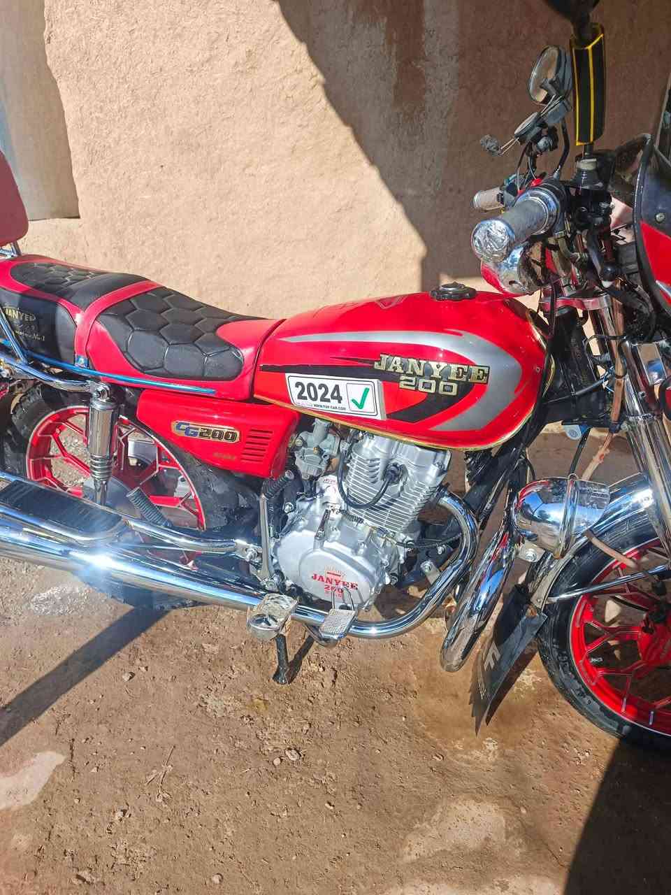 السلام وعليكم جني كله موديل 24 كهربايات كله شغاله تشغيل عن بعد محرك مامطخوخ ماطور مال جناي اي نقص مابي كله شرط، استفسار التصال ***********
