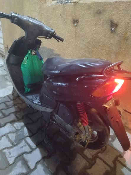 السلام عليكم ماكس قجمه 120 دراجه جديده لوك مكينه مامفتوحه دراجه كلش حلوه مال جناي مكاني بغداد الشعله رقم تلفوني 
***********
ب 500 وبيه مجال حك الجيه
