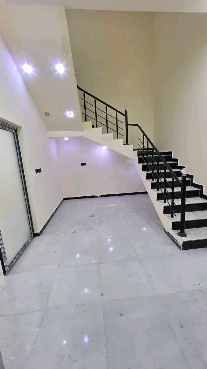 بسم الله الرحمن الرحيم اسعد الله اوقاتكم احبتي بكل خير دار سكن للبيع طابو زراعي عراقي يتكون من غرفتين وديوان وصاله ومطبخ وصحيات مساحة 110 متر مربع عنوان البصره ابو الخصيب ابو جوزي كافة الخدمات ماء كهرباء مدارس سعر 70 وبيه مجال ***********
