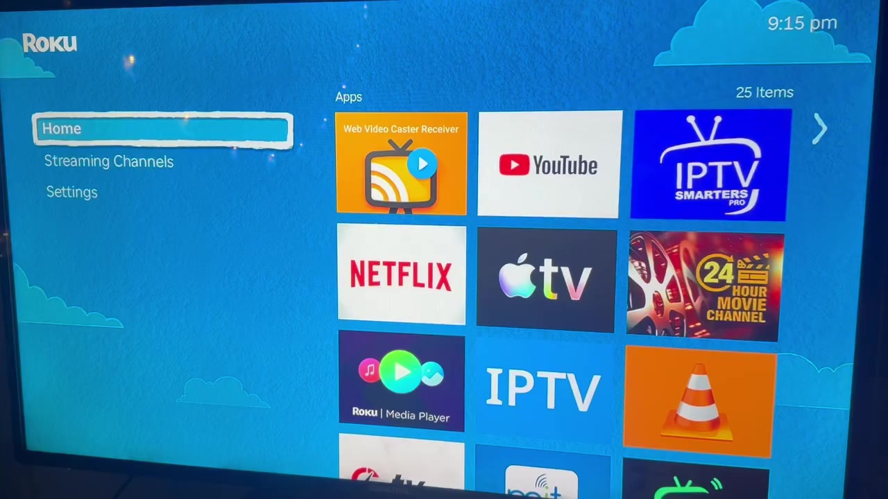 🔥 فرصة مميزة للبيع 🔥
شاشة بحالة ممتازة جدًا ونظيفة (استخدام قليل)  حجم 43
نوع: Golden Dolpheen  

📦 المميزات:  
✔️ صورة واضحة وأداء ممتاز  
✔️ مدخلين HDMI 
✔️ مدخلين USB
✔️ بدون إنترنت (لكن…)

🎁 ومعها هدية:  
TV Box نوع Roku  
يشغل يوتيوب + البرامج أونلاين بسهولة 👌  
يعني تصير عندك شاشة سمارت جاهزة بدون أي تعب

💡 مناسبة للبيت أو الغرفة أو حتى مكتب

📍 السعر مناسب (100 الف) قفل
📩 للتواصل ع الخاص
المكان الموصل


**إذا كنت صاحب هذا الإعلان وتريد حذفه لأي سبب، رجاءا أرسل رسالة إلى الدعم الفني**