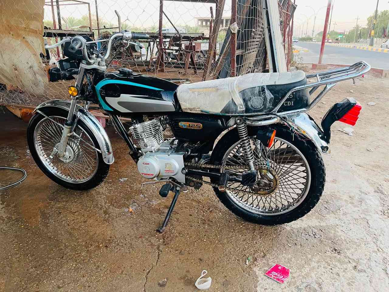 للبيع تايكر 2021 آوراق دراجه حلوه ونضيفه مفتوحه ولفات سعر 380 وبيها مجال قليل مكاني بابل قضاء الكفل *********** ختم سونك كهربائيات شغاله
