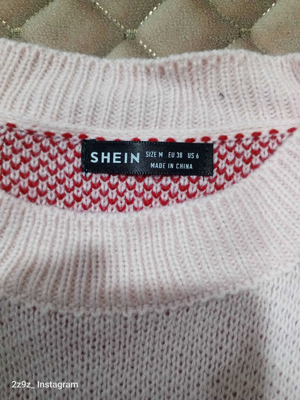 السلام عليكم ابيع ملابس نسائيه شتويه ملابس ماركه كلمن وسعره بالخاص وتساب ***********
