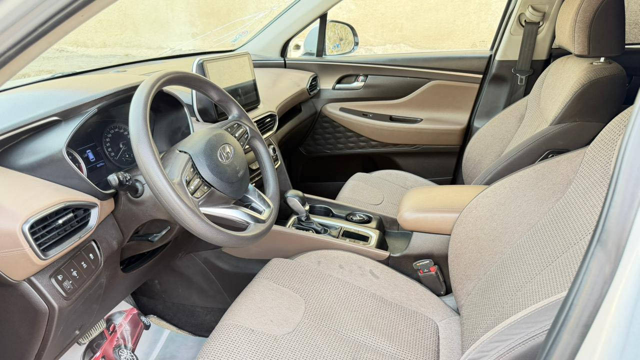 مكينة V6 3.5 قوية وناعمة
• وارد خليجي
• دبل (AWD)
• جير اوتوماتيك 8 سرعات
• شاشة كبيرة + نافيكيشن
• كاميرا خلفية + حساسات أمامية وخلفية
• بصمة تشغيل + دخول ذكي
• كراسي جلد كهرباء + تدفئة وتبريد
• تحكم سكان + مثبت سرعة
• مرايا كهرباء طي كهربائي
• اضوية LED + نهارية
• تبريد خلفي + فتحات تكييف للصف الثاني والثالث
• جنوط وكالة
• 3 صفوف (7 ركاب)

📊 الممشى: 80,000 كم

ملاحظات:
• جاملغ مصلح
• البنيد مبدل اصلي
(الفحص مرحب به)

السيارة استخدام شخصي ونظيفة جداً
محركات + شاصي بحالة ممتازة
ولا تحتاج صرف ***********
