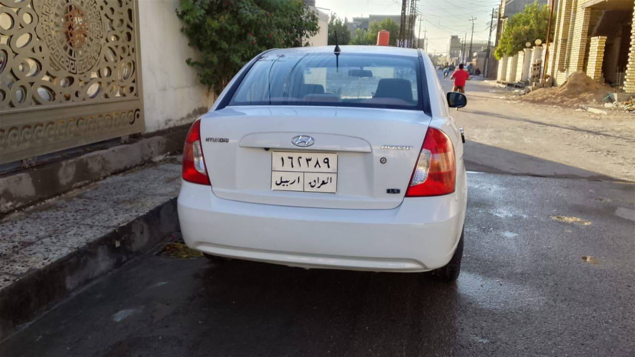 السلام عليكم
سياره اكسن 2011 ماشيه 280 

وارد خليجي سياره مابيها ضربه مجرد شخوط ومصبوغه للجماليه ومابيها معجون السياره سنويه باسمي السعر 90 ورقه ***********
