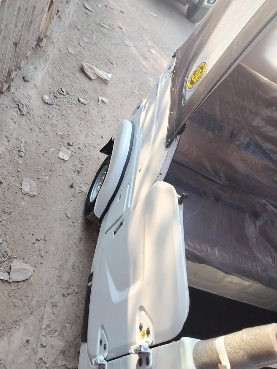 سلام عليكم تكتك موديل 22شهر 11 كفاله عامه من الدعاميه لدعاميه سعر 9وربع وبيه مجال  مكاني بغداد الشعله تكتك جديده ***********
