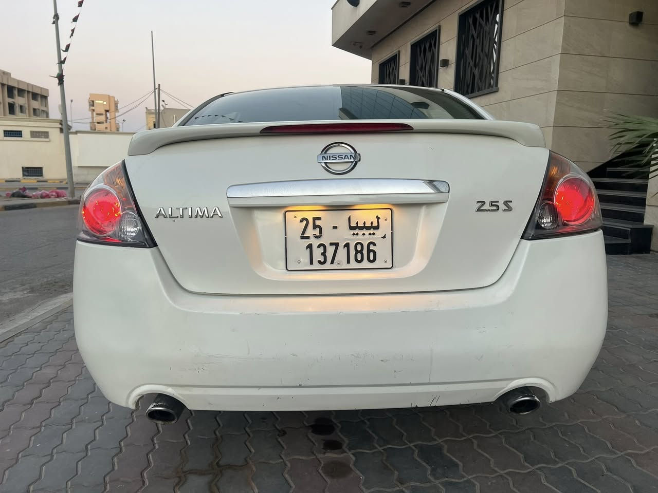 السلام عليكم ورحمة الله وبركاته.   نيسان ألتيما سيارة الدار من المالك طول ماشيه 134الف اليبان معروفين في علامة النيسان   محرك صالة كنبيوا كربون تكيف قياده ربي يبارك ولا عيب تبي حد كساب. توكل علي الله وبسعر 17300 وساهل    طرابلس سوق الجمعه.  0923779190


**إذا كنت صاحب هذا الإعلان وتريد حذفه لأي سبب، رجاءا أرسل رسالة إلى الدعم الفني**