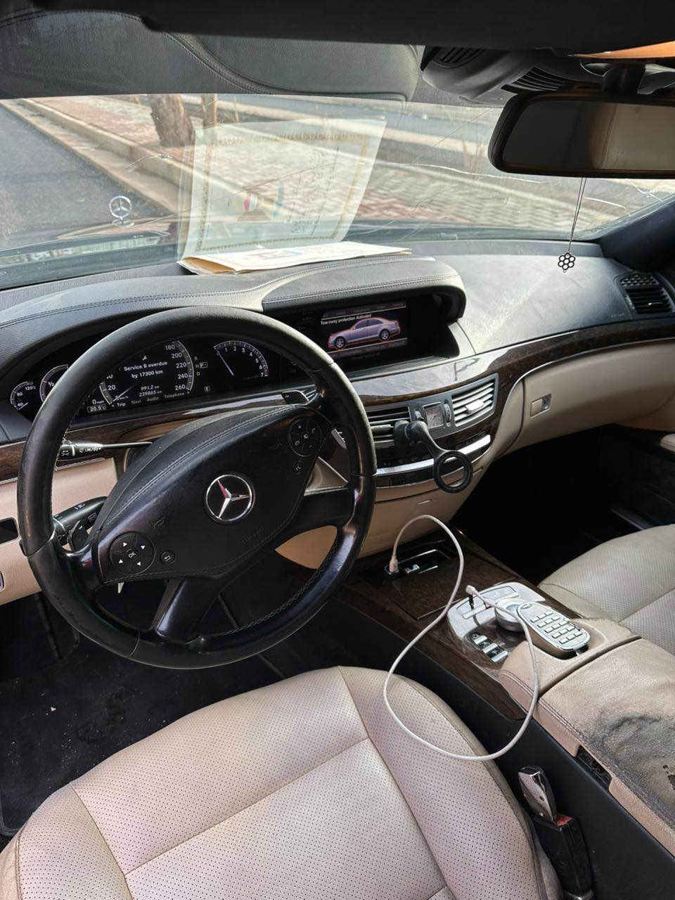 مارسيديس بينز S350 
Vip
موديل 2011 المانيا مع 5 بردات خلفية
رقم اربيل الجديد
 بدون ضرر
كفاله عامه ..
من صبغ وكير ومحرك وتبريد
      
المواصفات
ماشيه 240 الف كيلو حقيقي قابل للزيادة 
محرك V6 و كير 7 نمر مكفولات
تبريد قطعتين
ناظور ليلي
كروز سرعة مع تحديد المسافة مع السيارة الامامية و تقلل السرعة بشكل تلقائي
أبواب شفط
صندوق شفط
بانوراما
ستيرن كهرباء
حساسات امامية خلفية
انارات ترحيب
مري شفط
شاشة اعطال
ويل 20 اصلي
داخل عسلي 
لايت زينون
كشنات امامية تبريد و تدفئة
وضعيات قيادة سبورت و عادي
شفتات بالستيرن 
نظام تعليق جوبلس + تحكم بارتفاع  
مكان السياره بغداد 
للاستفسار *********** بغداد, العراق
