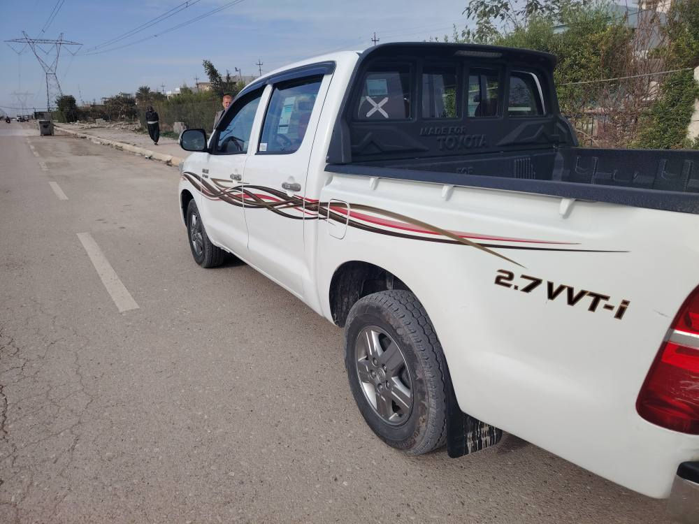 سياره تويوتا مرزي موديل 2015 سنويه جديد لحد 2030 مابي صبغ بي مكانات بارد ماشي 172000 سعر 228 شراي يتصل ماارد عل فيس طوز, صلاح الدين


**إذا كنت صاحب هذا الإعلان وتريد حذفه لأي سبب، رجاءا أرسل رسالة إلى الدعم الفني**