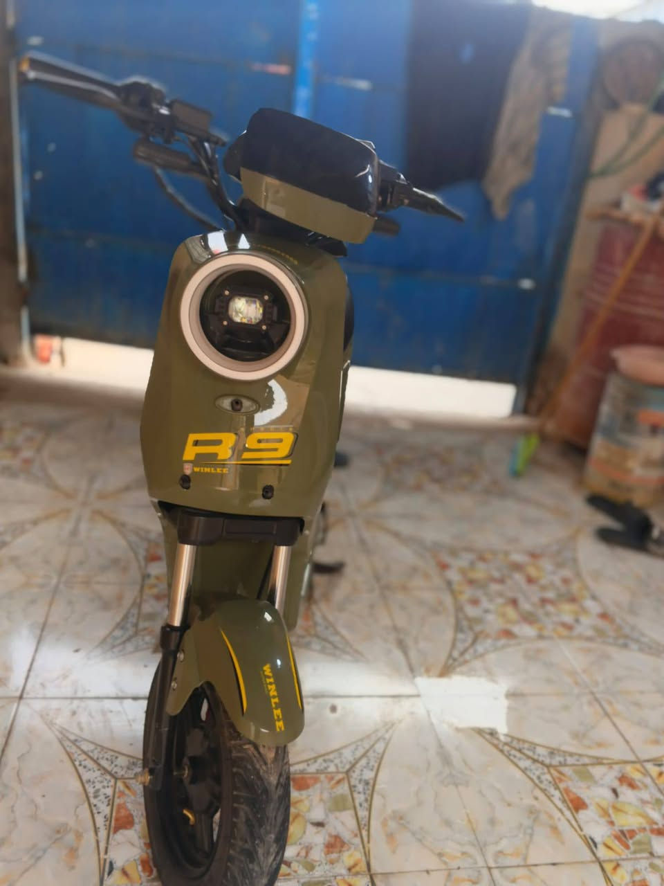 سلام عليكم باسكل R9صارلي شهر من اشتريته نضيف كلشي ماناقصه بطاريات جديده 16امبير السعر 550وبي مجال مكاني بابل محاويل الاستفسار ***********
