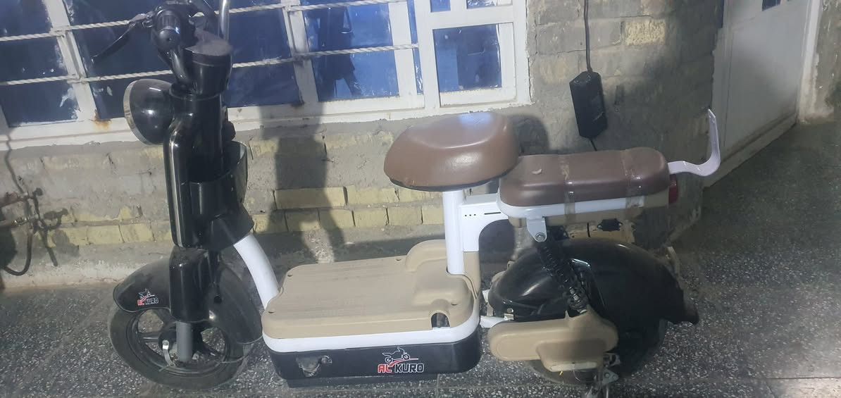 السلام عليكم دراجة شحن نظيفة جدا ماعدا يحتاجلها بولبرن ستيرن سعرها ١٥٠ مكانها حي اور واتساب
***********
