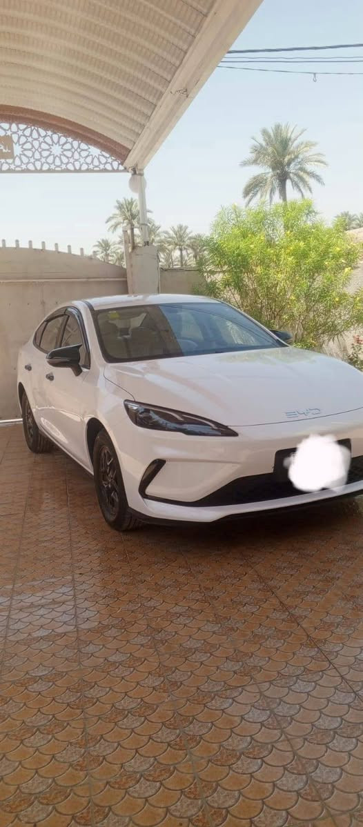 سيل فايف BYD  2025 
رقم بغداد 
كفاله عامه 
ماشيه 10 
السعر 130
للاتصال ***********
مكان سياره حله
