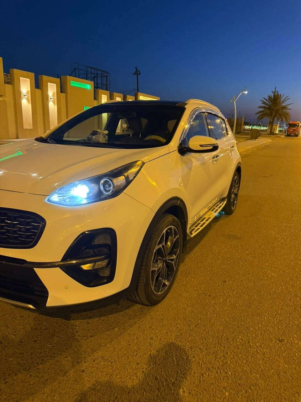كيا سبورتج جي تي لاين 2020 خليجي
مكفوله كفاله عامه من الصبغ والتبديل بيها بارد بهلال الجاملغ مبين بصوره
فوول مواصفات 
بنوراما 
بصمه 
تشغيل عن بعد 
صندوق كهرباء 
مري شفط 
داخل جلد 
كراسي كهرباء 
سايد بريك بصمه 
فول واحد عله واحد 
مكينه 2000 دوش المرغوب 
استلمتها زيرو من شركة وعليهه ادامه كامله 
تبريد ثلج 
ماشيه ١٥٠ الف
رقم بغداد بأسمي تحويل ثاني شرط
مكانه الفلوجة
رقم الهاتف : *********** للاستفسار  
السعر : ١٩٥$ وبيهه مجال
تجي تشوفها وكلي شكد مجالها مو ع تلفون تعاملني
