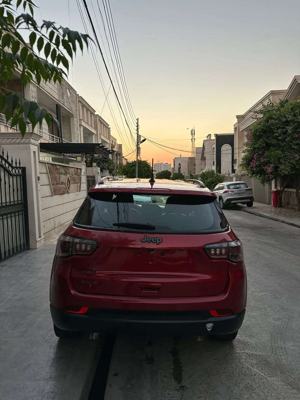 جيب 2025 أخت صفر ماشيه 12 الف فقط
سعر 129
***********
***********
شكل حديث فول مواصفات عدا فتحة شاشه كبير بصمة و شغال عند بعد و دخول ذكي محرك 4 سلندر حجم 2.0 تيربوو كيج إلكتروني ديجيتال كشنات جلدو تدفئة و جلد و ستيرن تدفئة طخطخات بيهه و مصبوغه  بجم و خلفي كبس بدون دواخل سياره جديدة مابيهه مصروف دولار دخول جديد اليوم وصلت دفع رباعي 4/4 امامي و خلفي كامل عدسة و زينون led  هيكل كامل رادار اوتو ستوب و اوتو هولد و قيادة ذاتية و بعد بيهه هوايه مواصفات سياره رقم كاتي تترقم شمالي فقط مكانها أربيل
