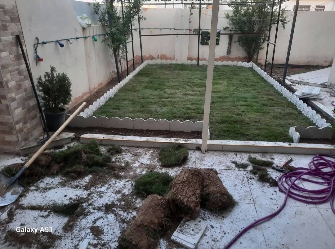 حدقجي  زرع وقص ددونيه تنضيف  ومتابعة شهري الحدائق  داخل المجمع وهاذا رقم واتساب  ***********
