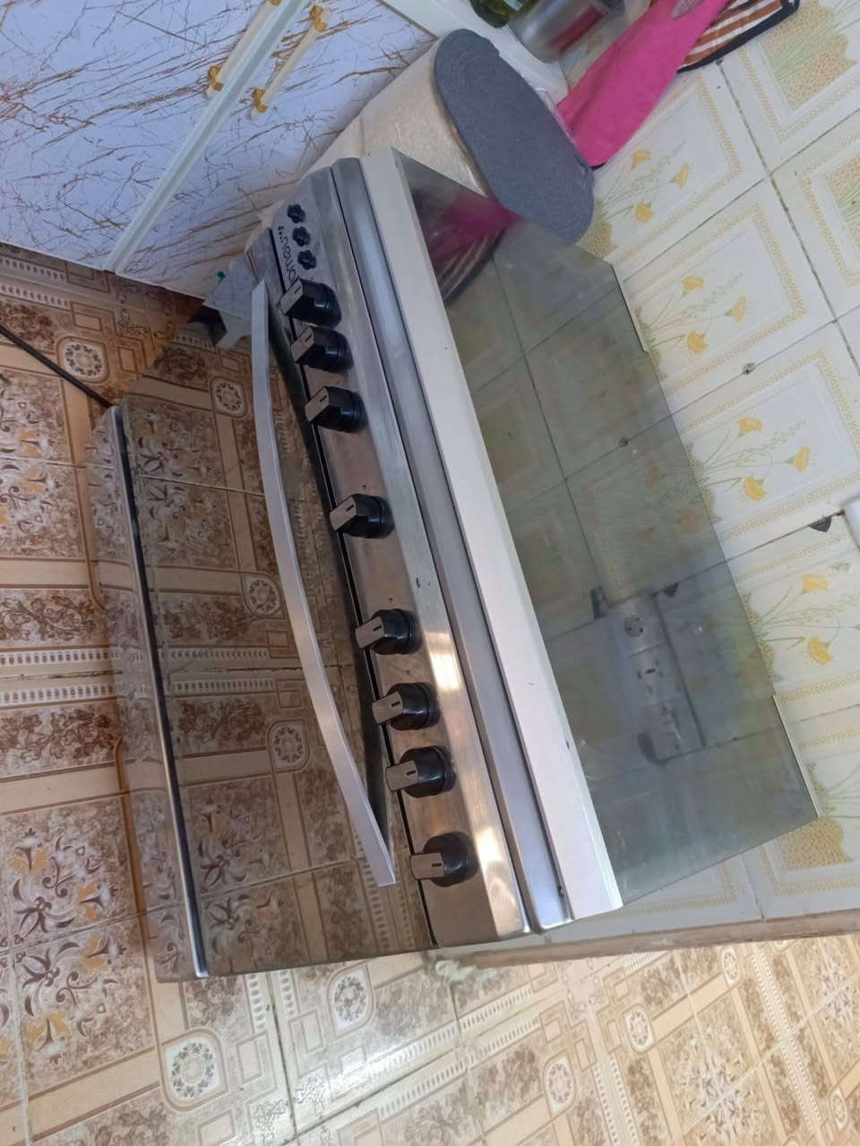 غراض بيت للبيع كله جديد مكاني كركوك حزيران ***********
