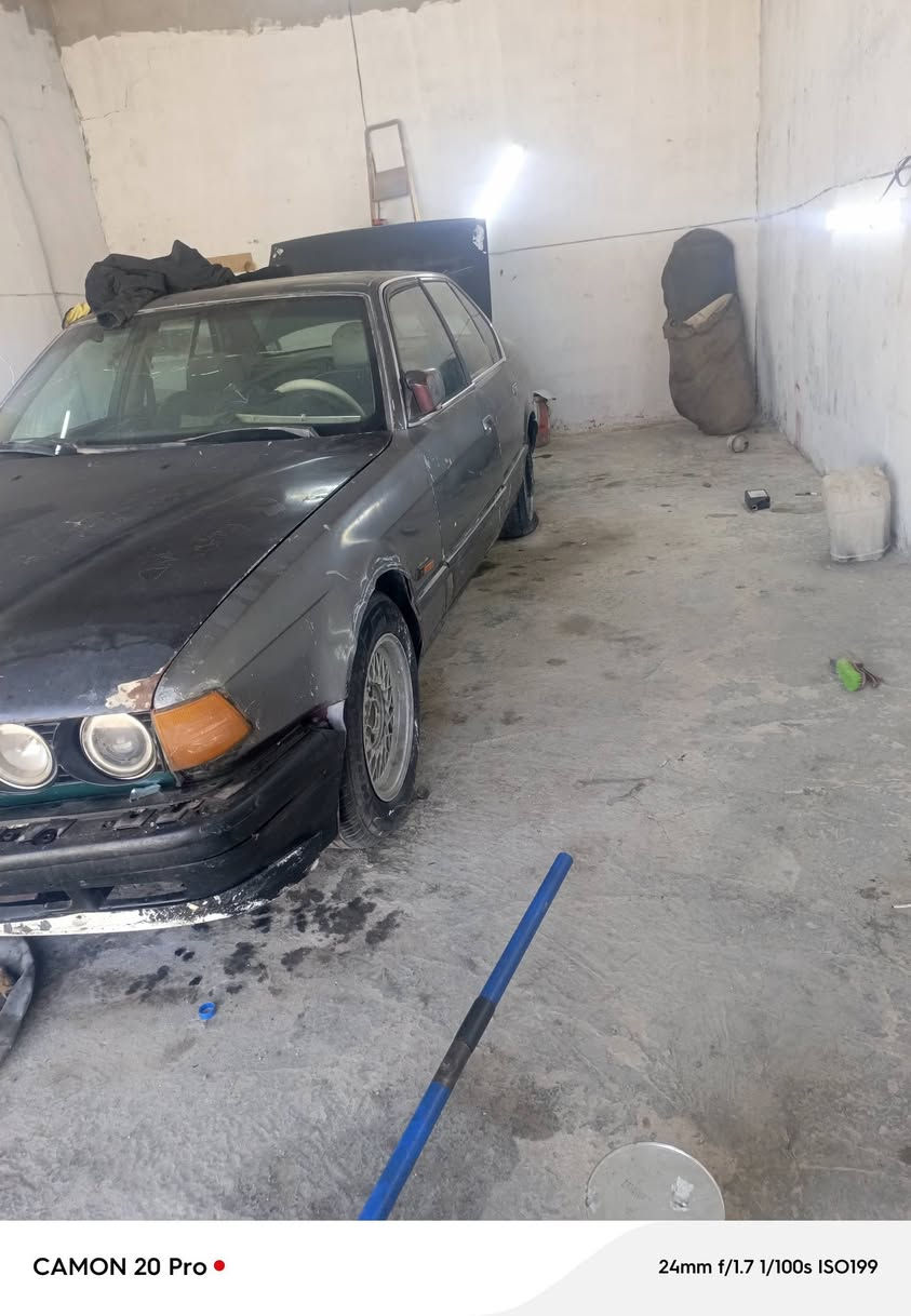 سلام عليكم بي ام ٧٣٥ محرك بلاد ٦ سلندر رقم صلاح الدين سياره مكفوله گص و اصوليات وتحويل و ضربه القويه 

ملاحظه 
ابيع سياره گير گايم بي بس نمره البگ ما يحرك ليگدام 
السعر ٢٠ وبيها مجال الاستفسار الاتصال وأنه خادم 
*********** بي واتساب
