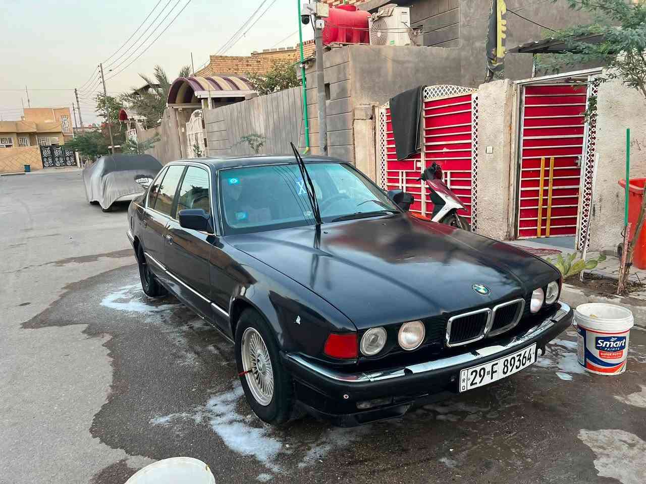 السلام عليكم
سيارة Bmw موديل 1992 سيارة محرك كير كفالة
التبريد ثلج الغرفة نضافة 100/100
حدادة جديدة سنتر لوك الكهربائيات كلها شغالة رقم دولي سنوية 29 تحويل ثاني يوم هزة جديدة
شاشة لمس تدعم ابل كار بلي + كاميرا خلفية 
السعر 47 قابل للتفاوض
العنوان بصرة قضاء المدينة 
تلفون ***********
