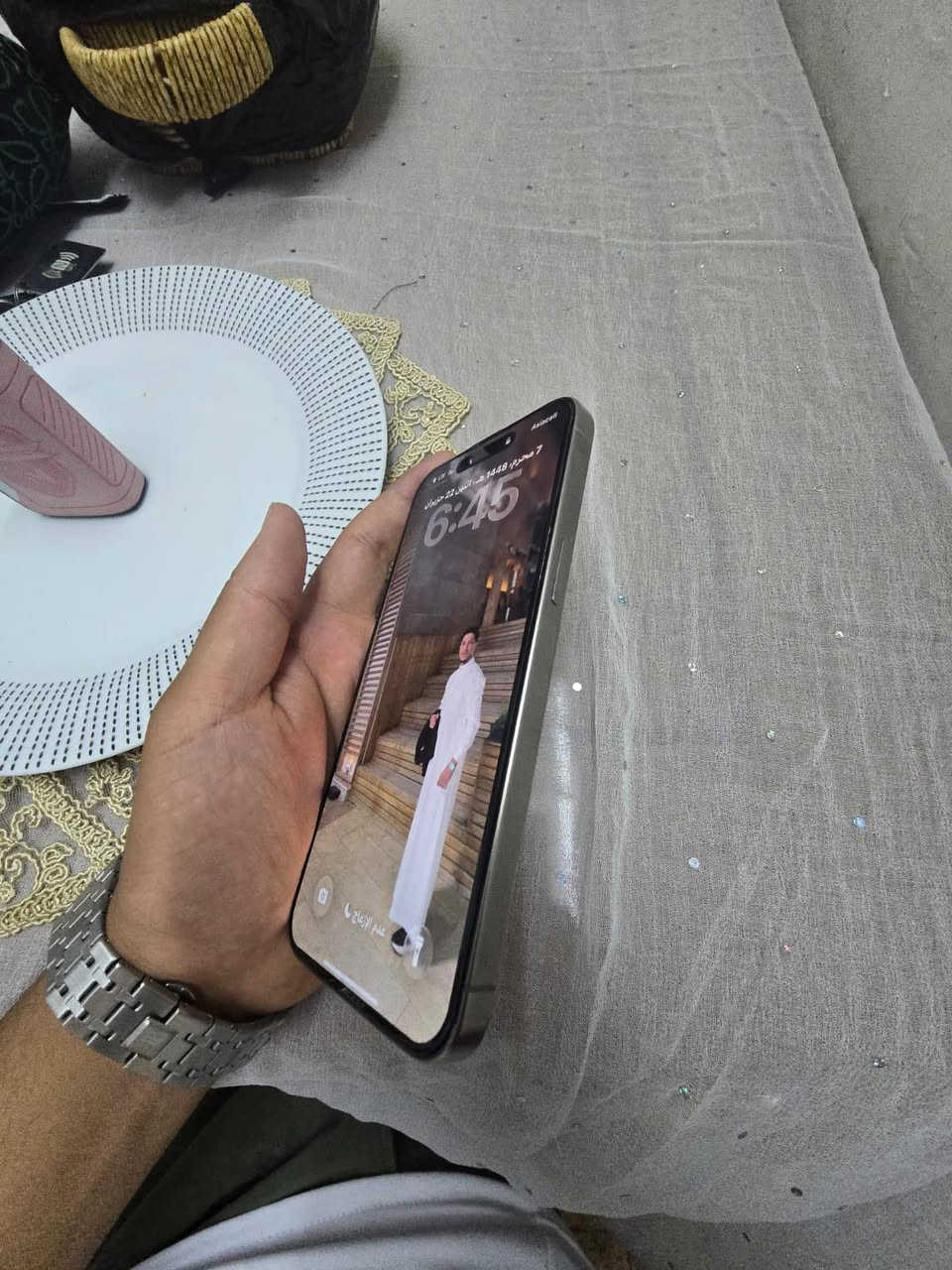 سلام عليكم
ايفون 15 برو ماكس 
ماستر شرق اوسط 
بطاريه 85
سعر مليون و100 وبي مجال 
عنوني بغداد شعب حي تجار 
الاتصال ***********
