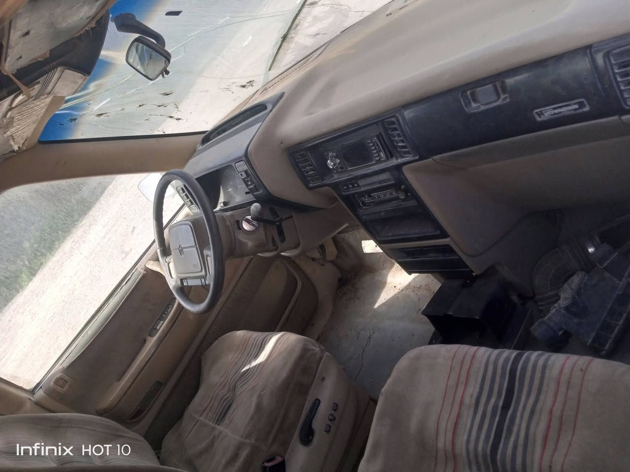 كلايسلر91سنويه مستنسخه فقط راعيها متوفي مكفوله من دوله اوعشائر تخم تاير جديد صدر جيد كهربائيات شغاله والكير شرط مال حاويه محرك لاتنقيص ولاتبخير ولاصوت عله فجأه ضرب العقل ابيع عله هالوضع. عنوان صلاح دين***********
